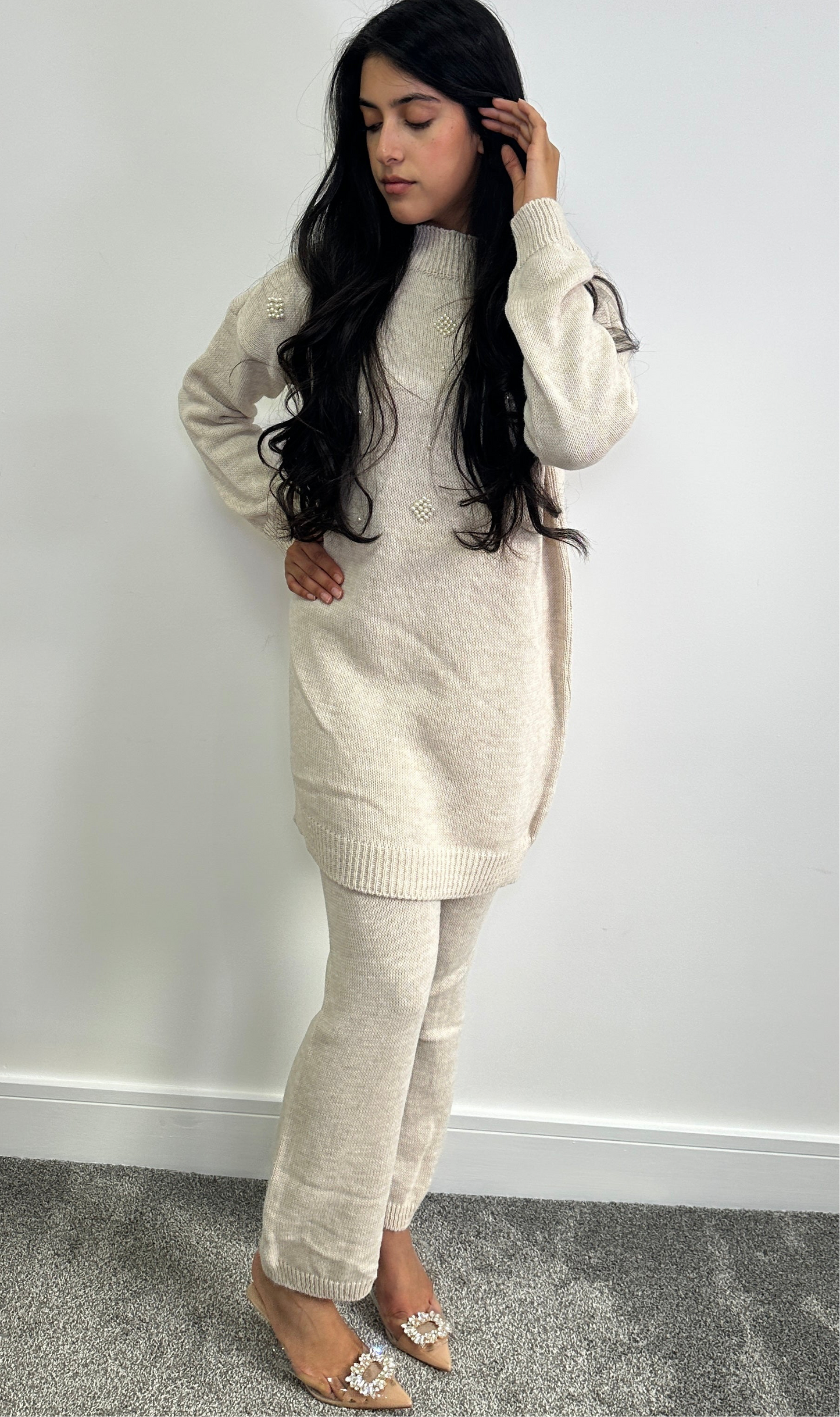 Emina co ord in beige
