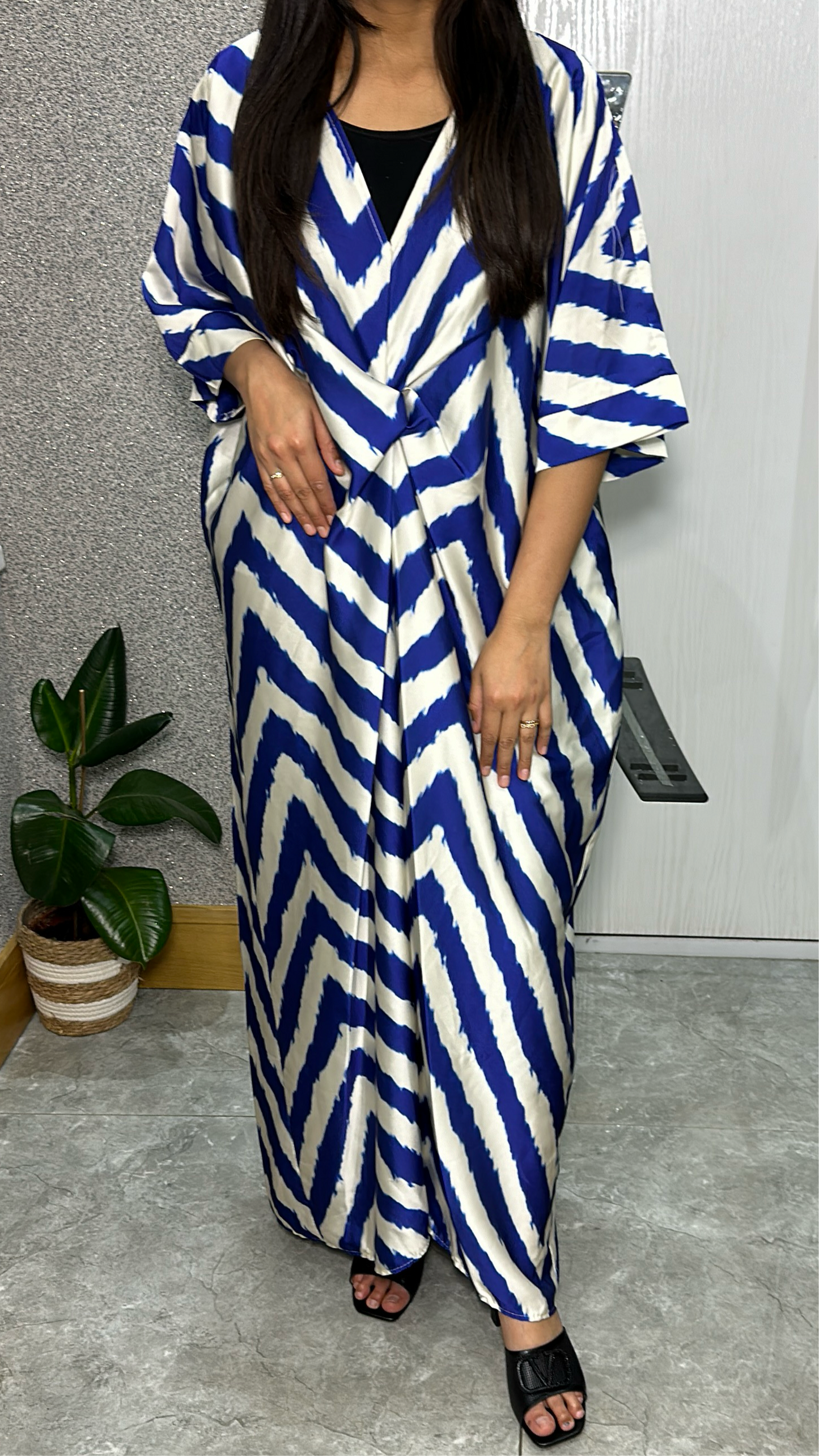 Aaima Kaftan In Navy Blue