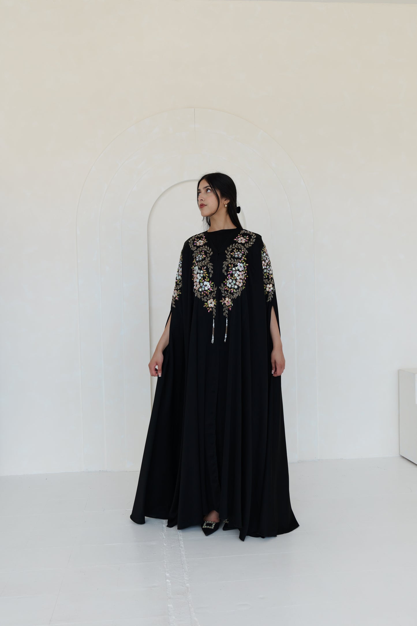 Hadiyah Abaya in black