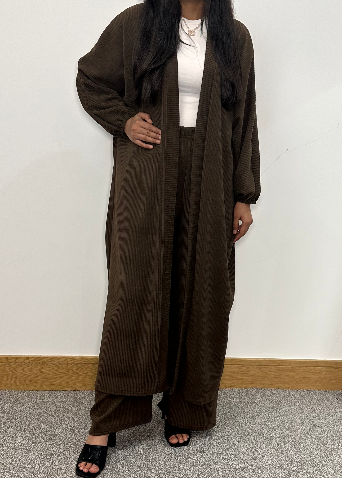 Yesmine co ord set in brown
