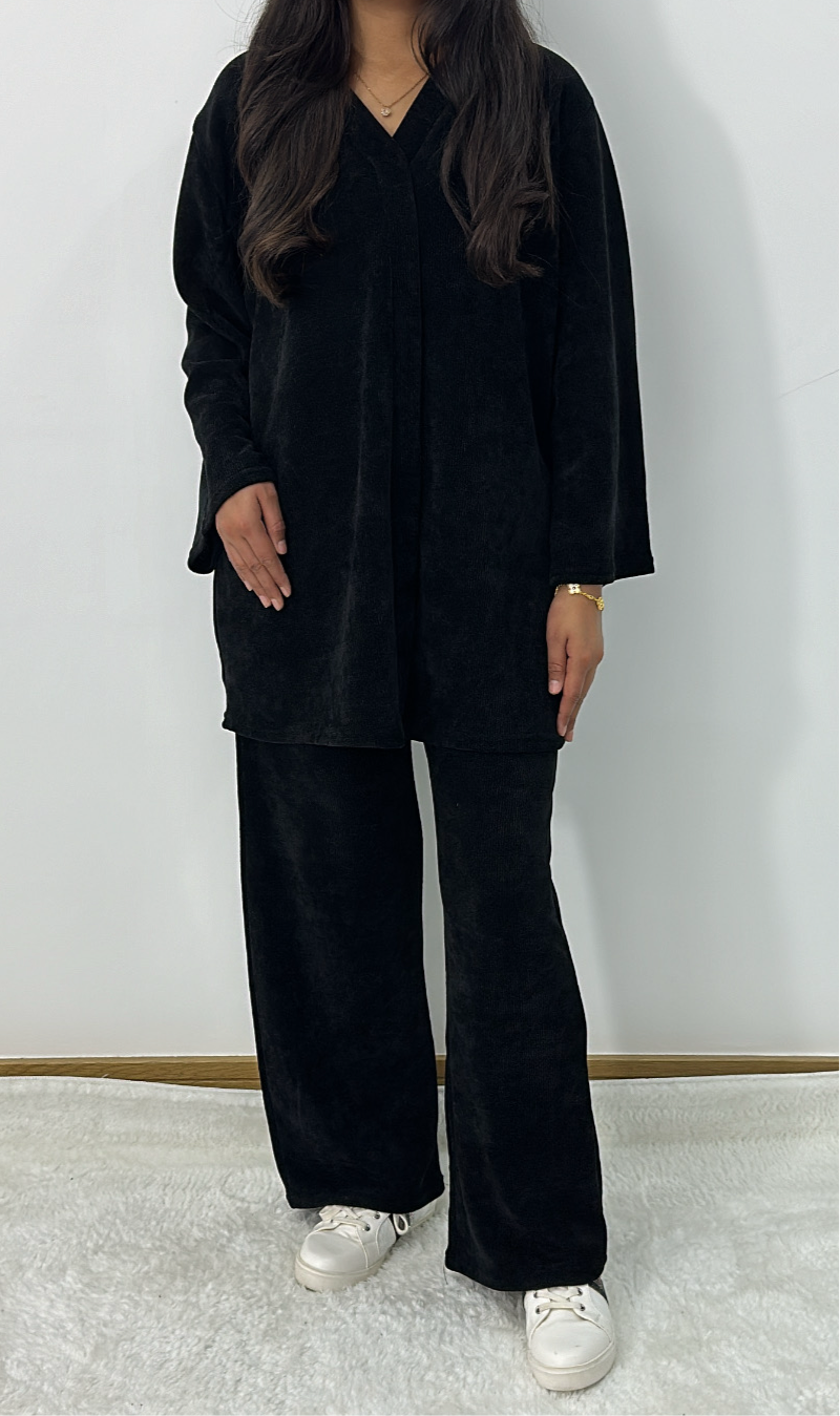 Alara lounge wear co ord set in black