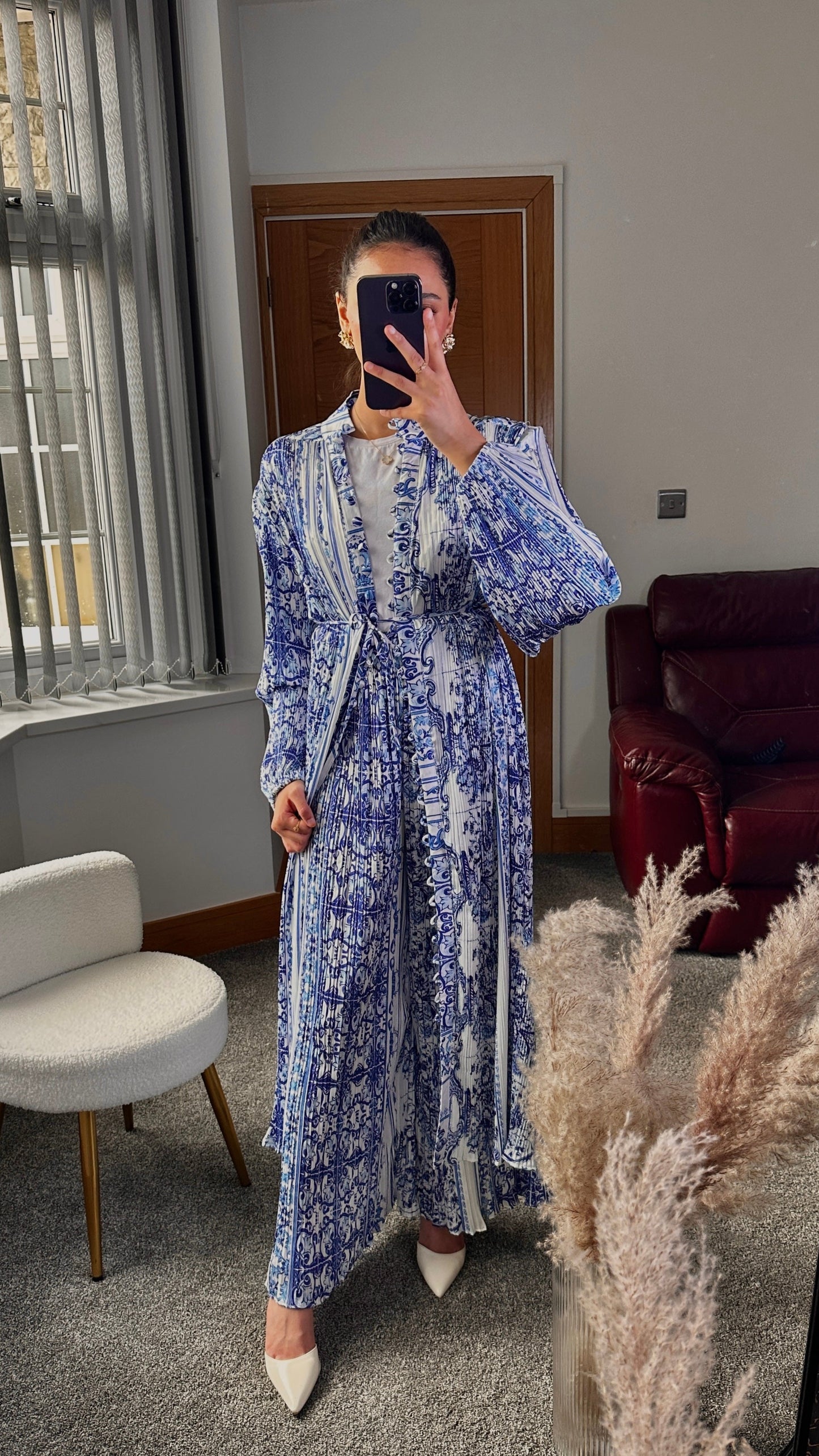 Shana two piece co ord set in blue & white.