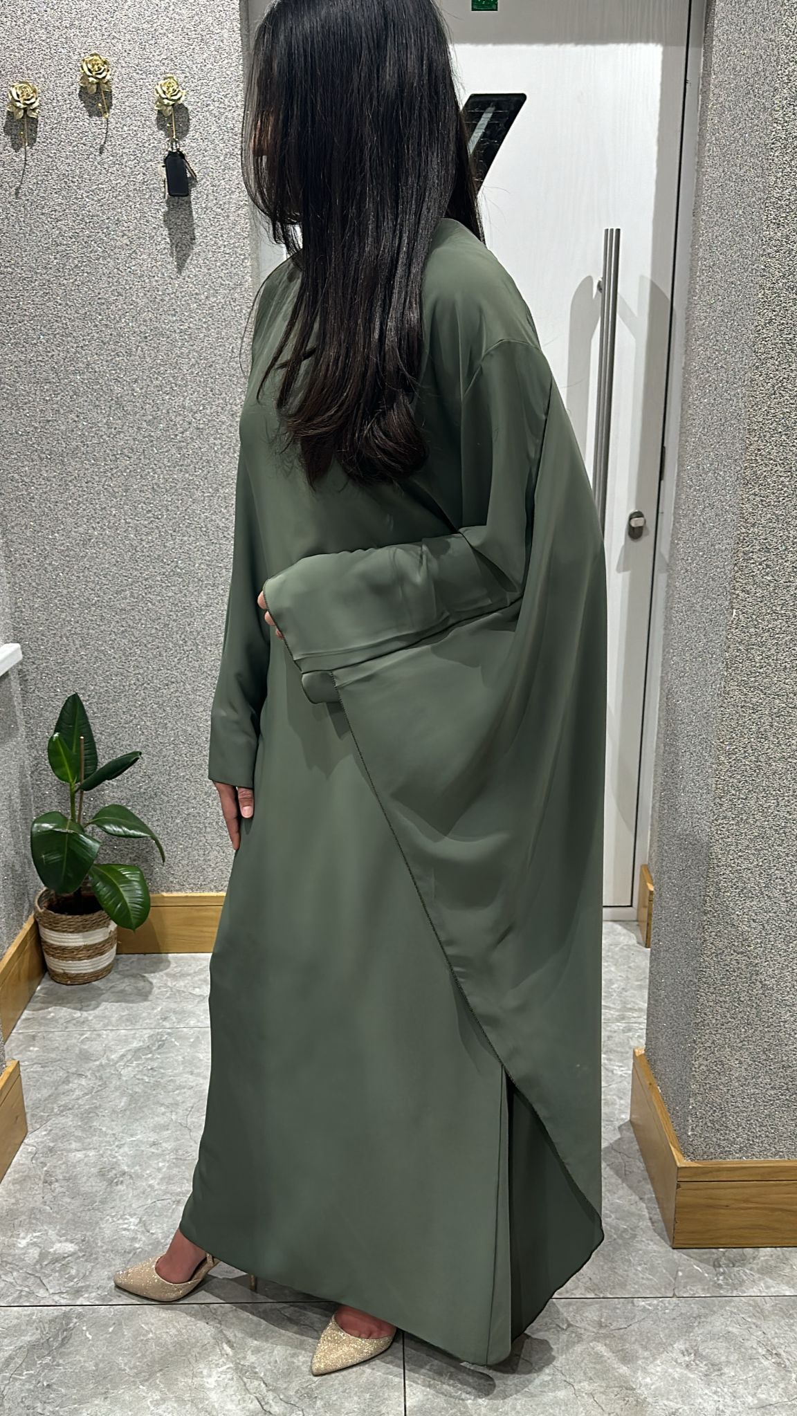 Alayah In Khakhi