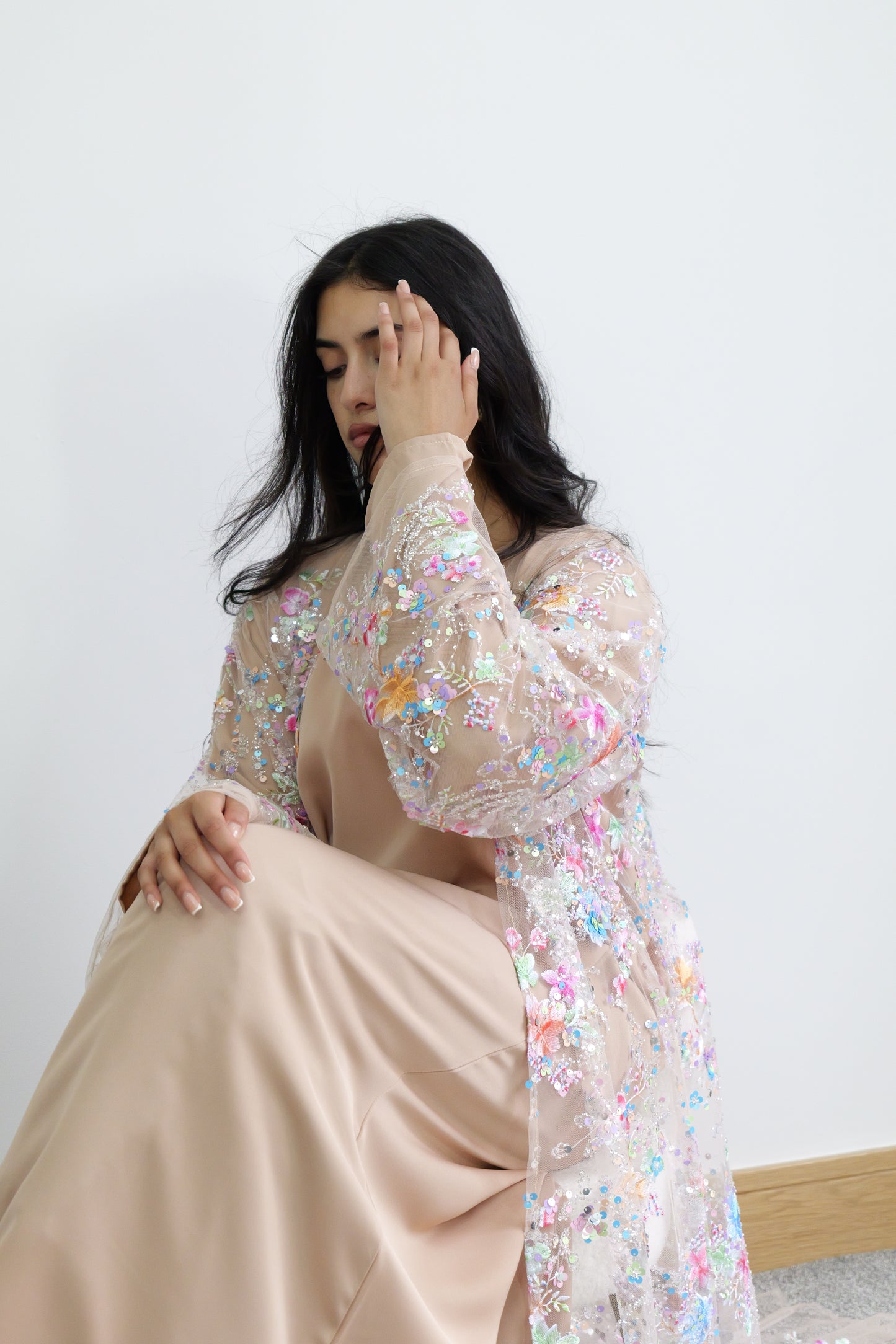 Summer petals abaya in Nude & Pink