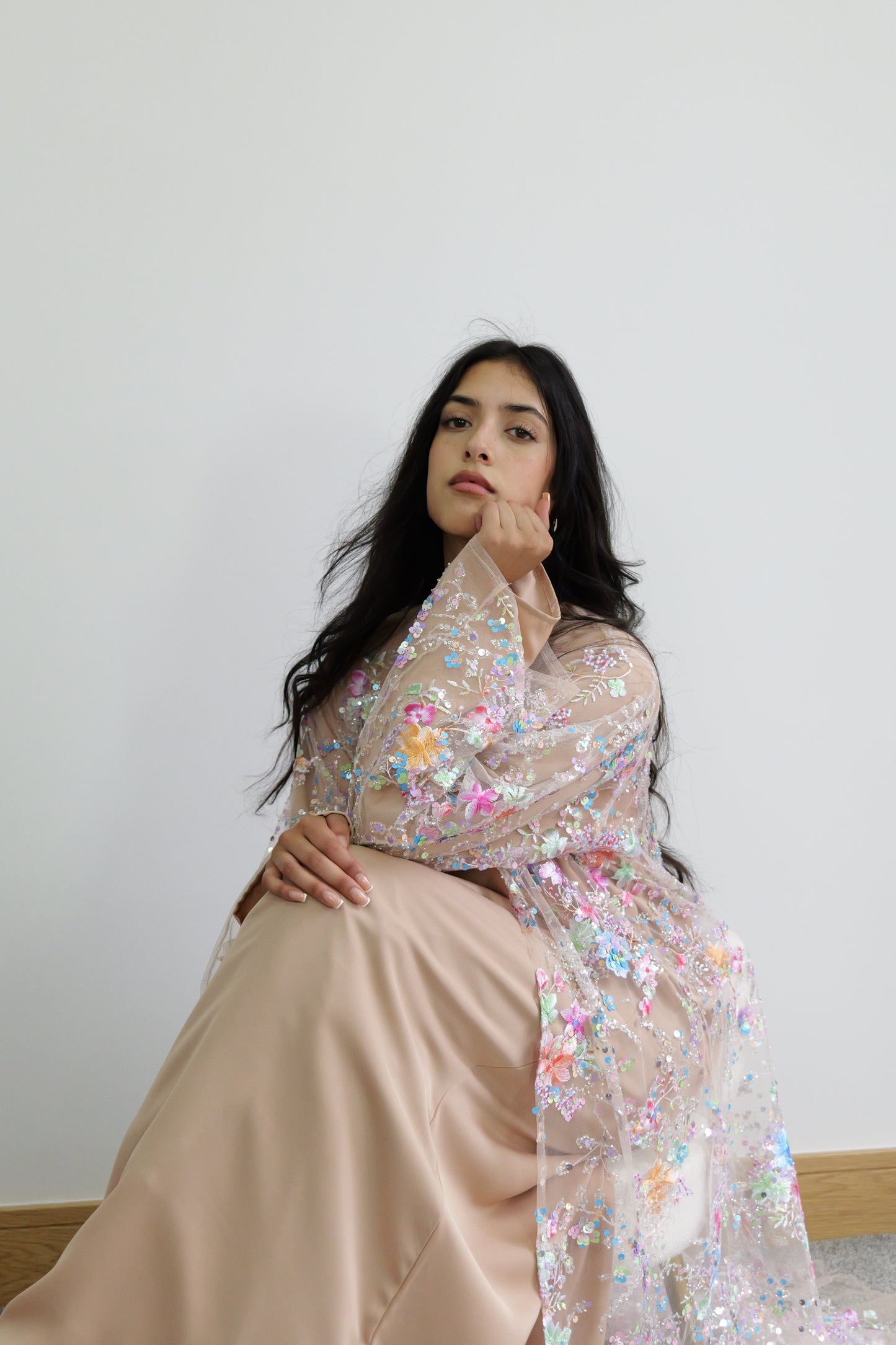 Summer petals abaya in Nude & Pink
