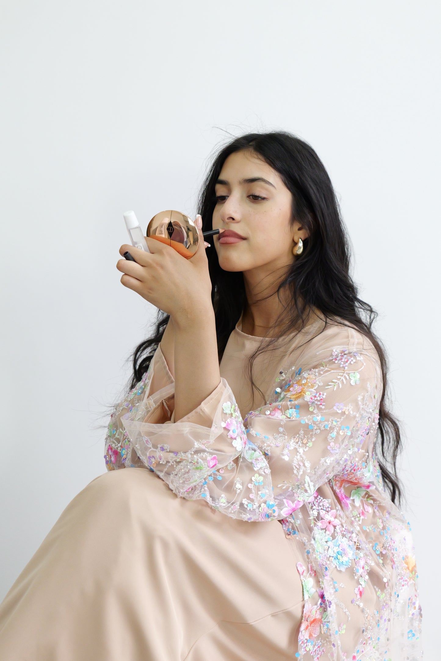 Summer petals abaya in Nude & Pink