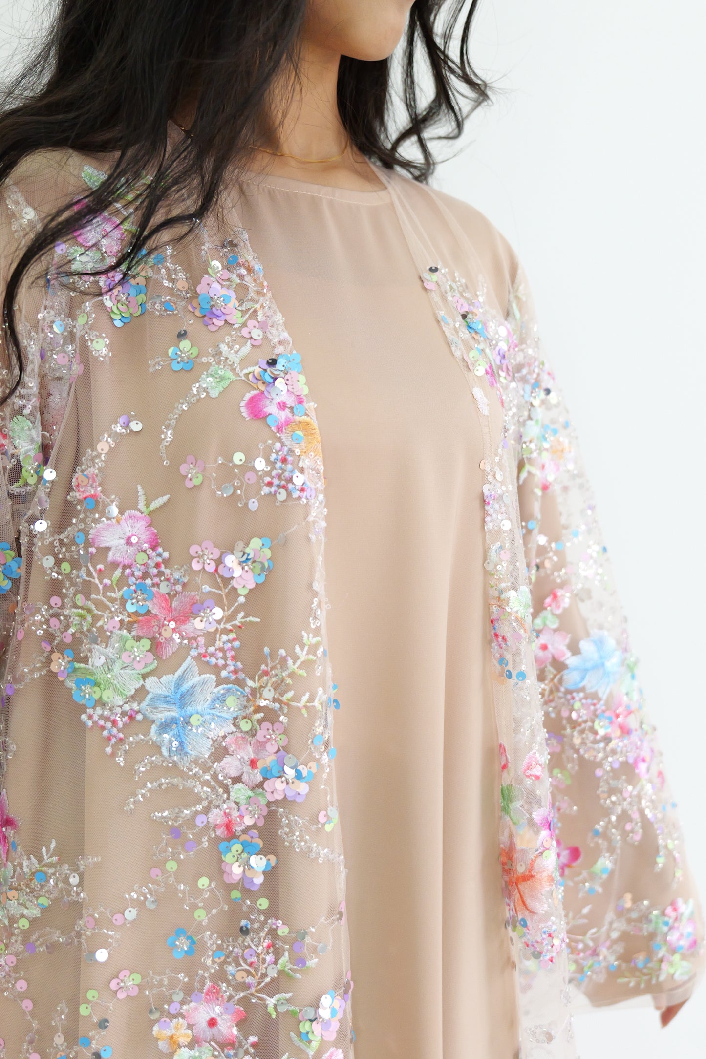 Summer petals abaya in Nude & Pink