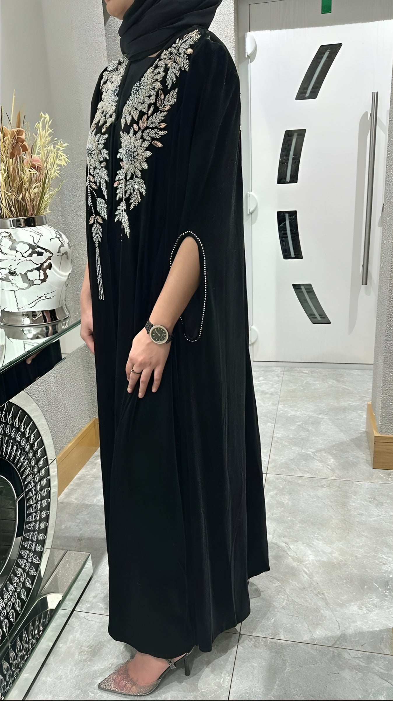Eshma In Black Abaya