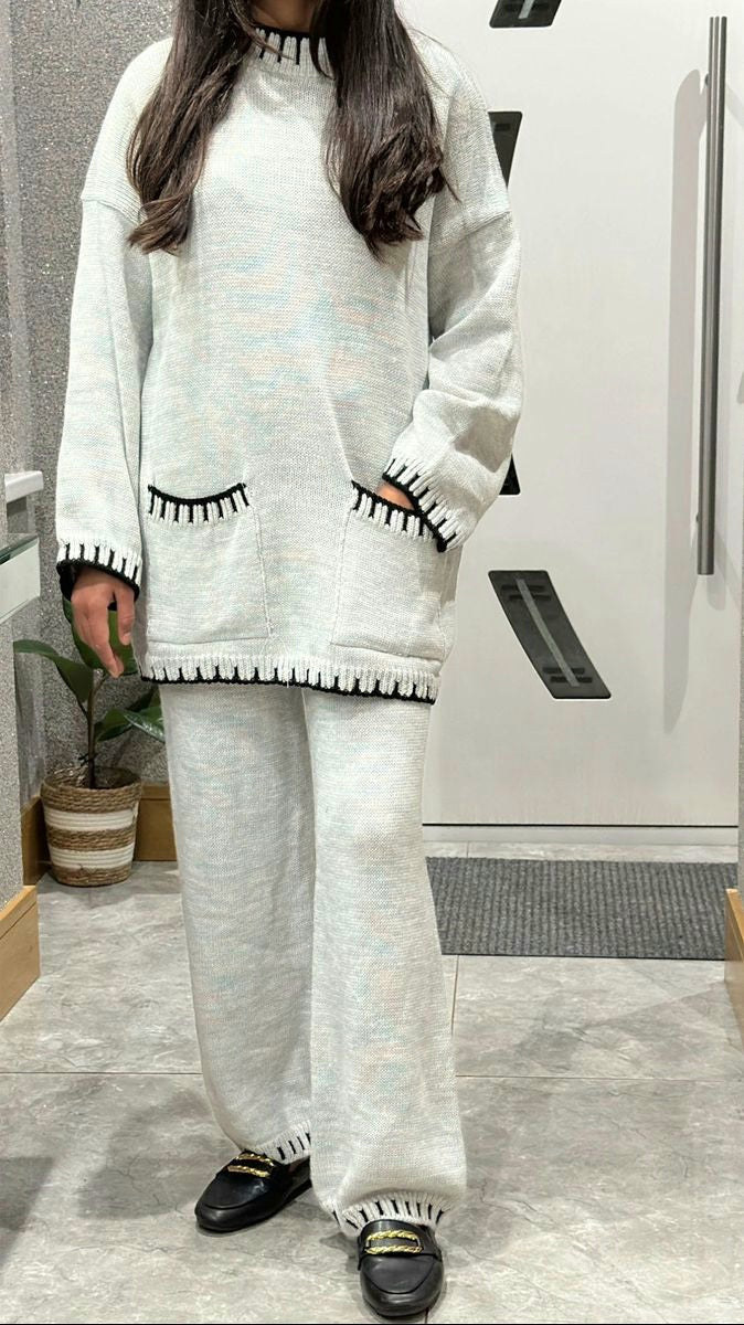 Reza Knit Coord In White