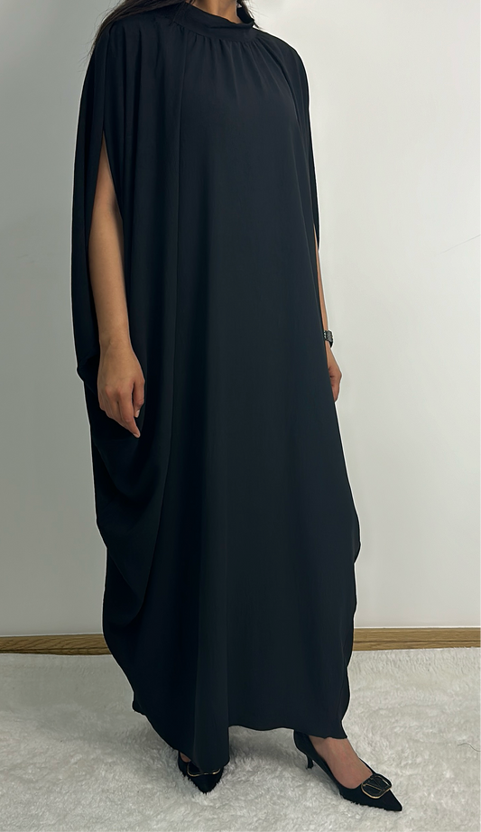 Anabia dress in black