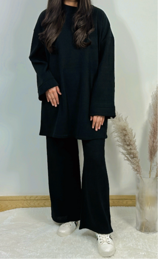 Aafiya co ord in black