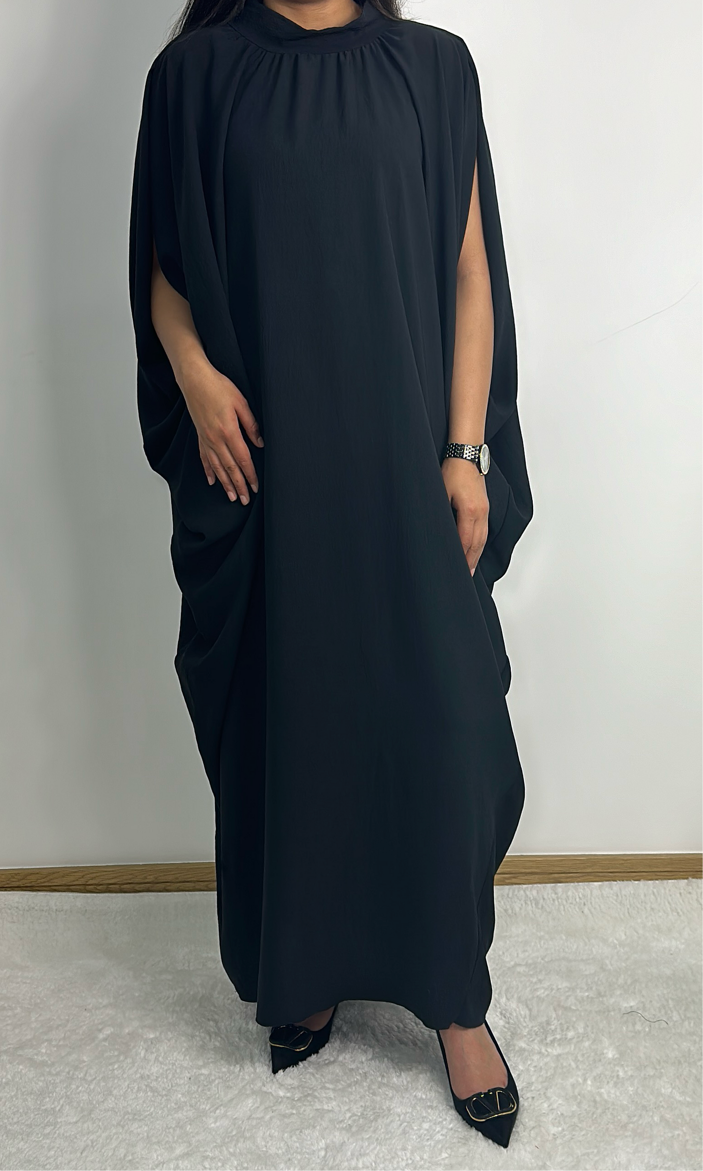 Anabia dress in black