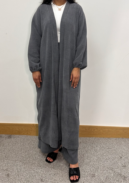 Yesmine co ord set in grey