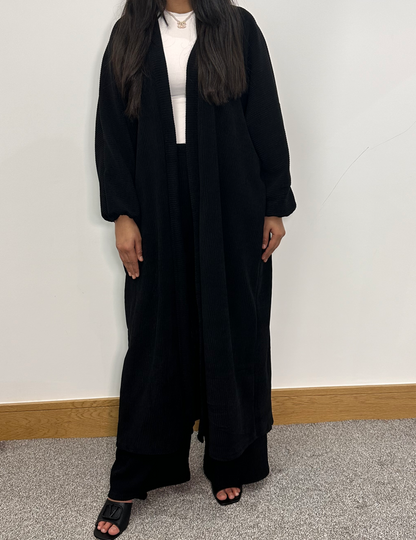 Yesmine co ord set in black