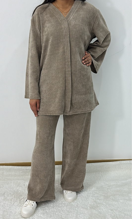 Alara lounge wear co ord set in mocha