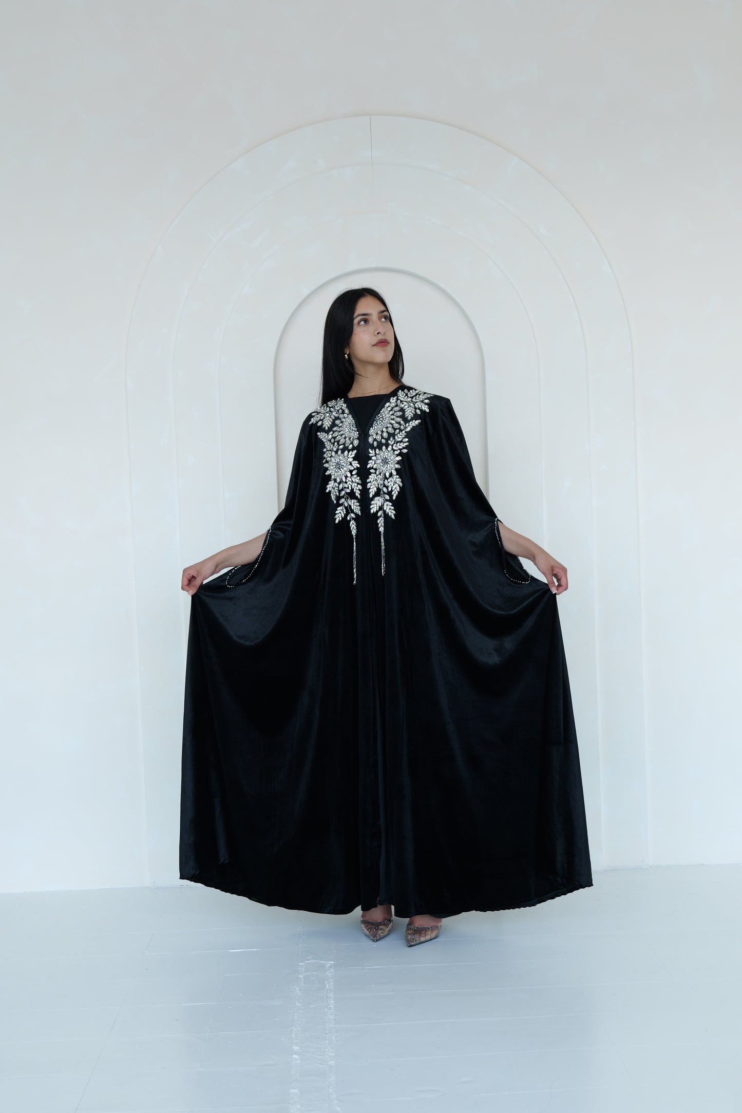 Esham abaya in black