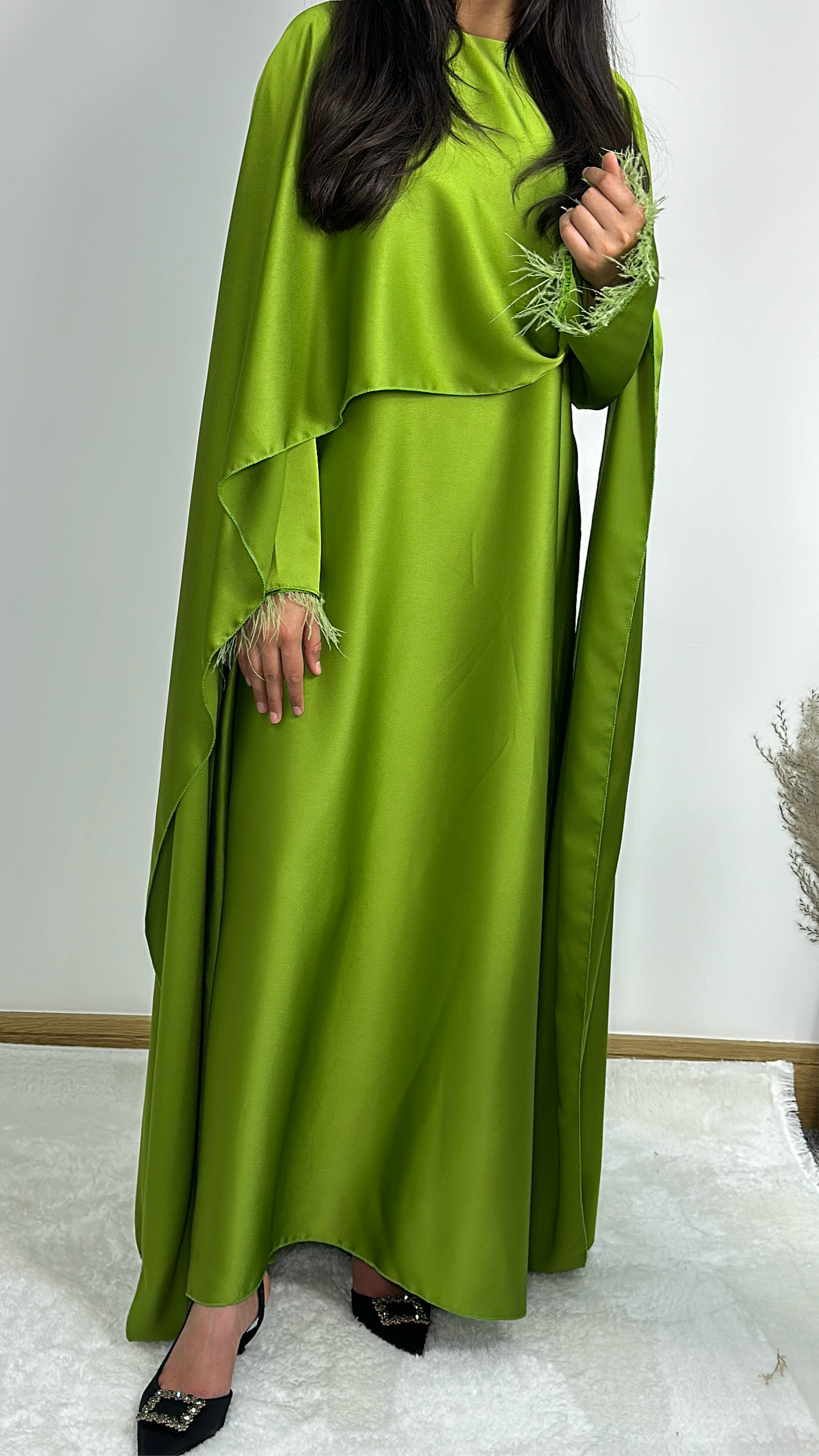 Hannah dress in grass green