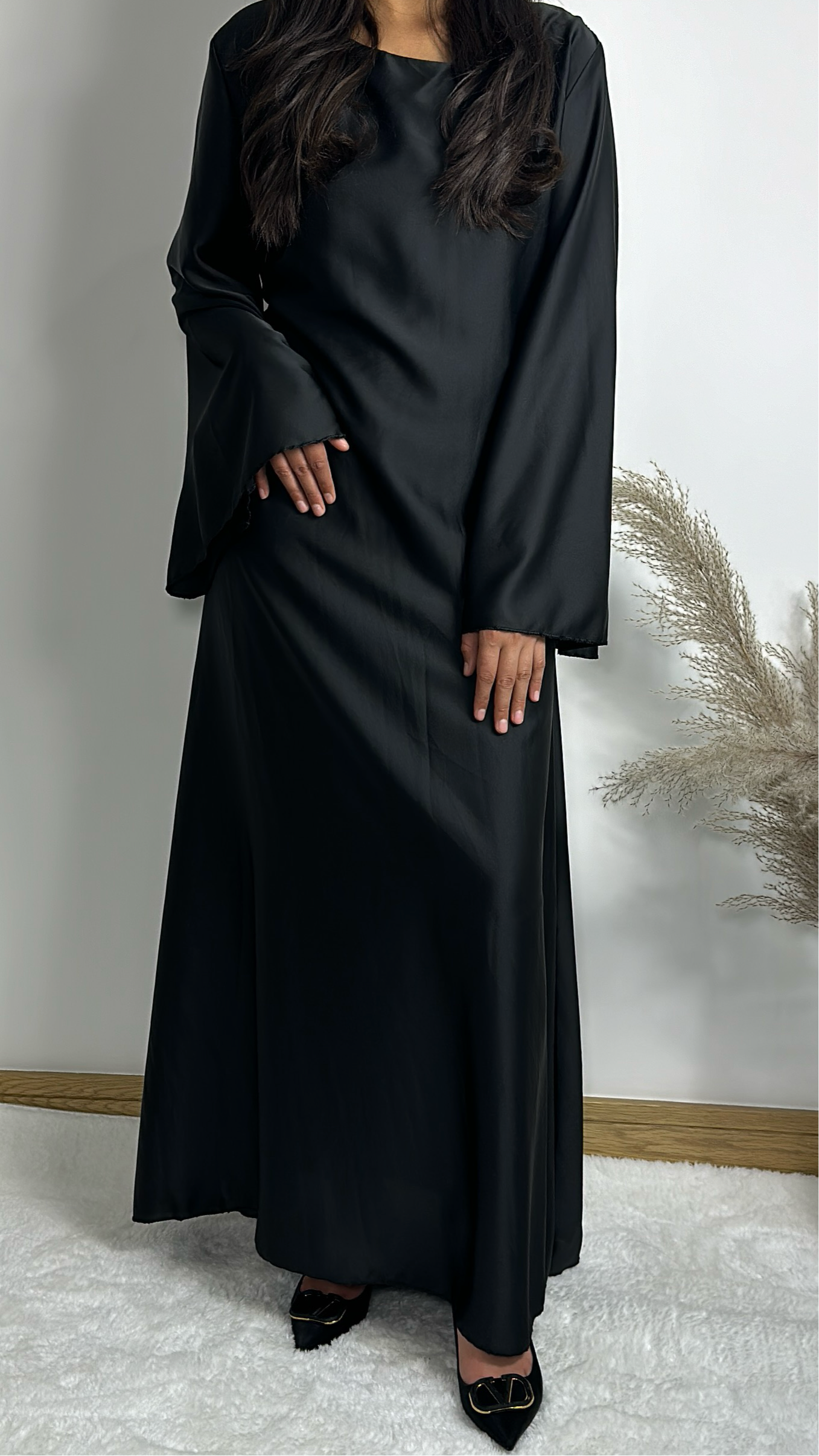 Zayna dress in black