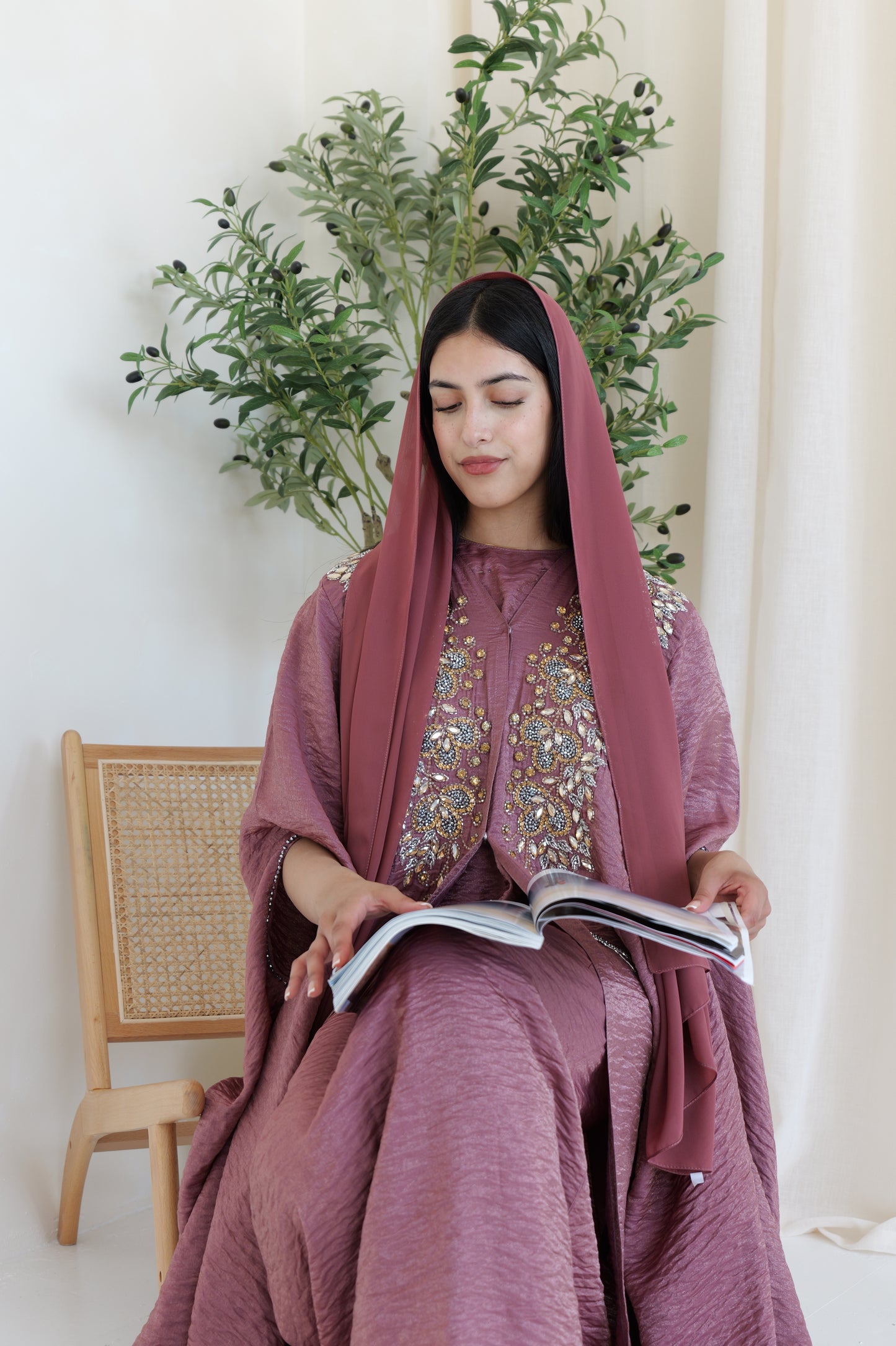 Shamairah abaya in rose pink