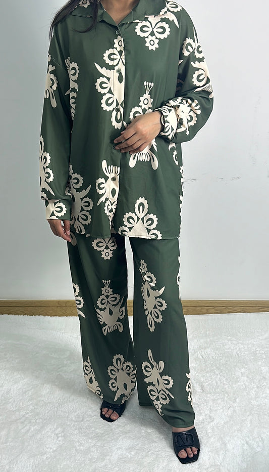 Farah 2 Piece Co ord Set In Khaki