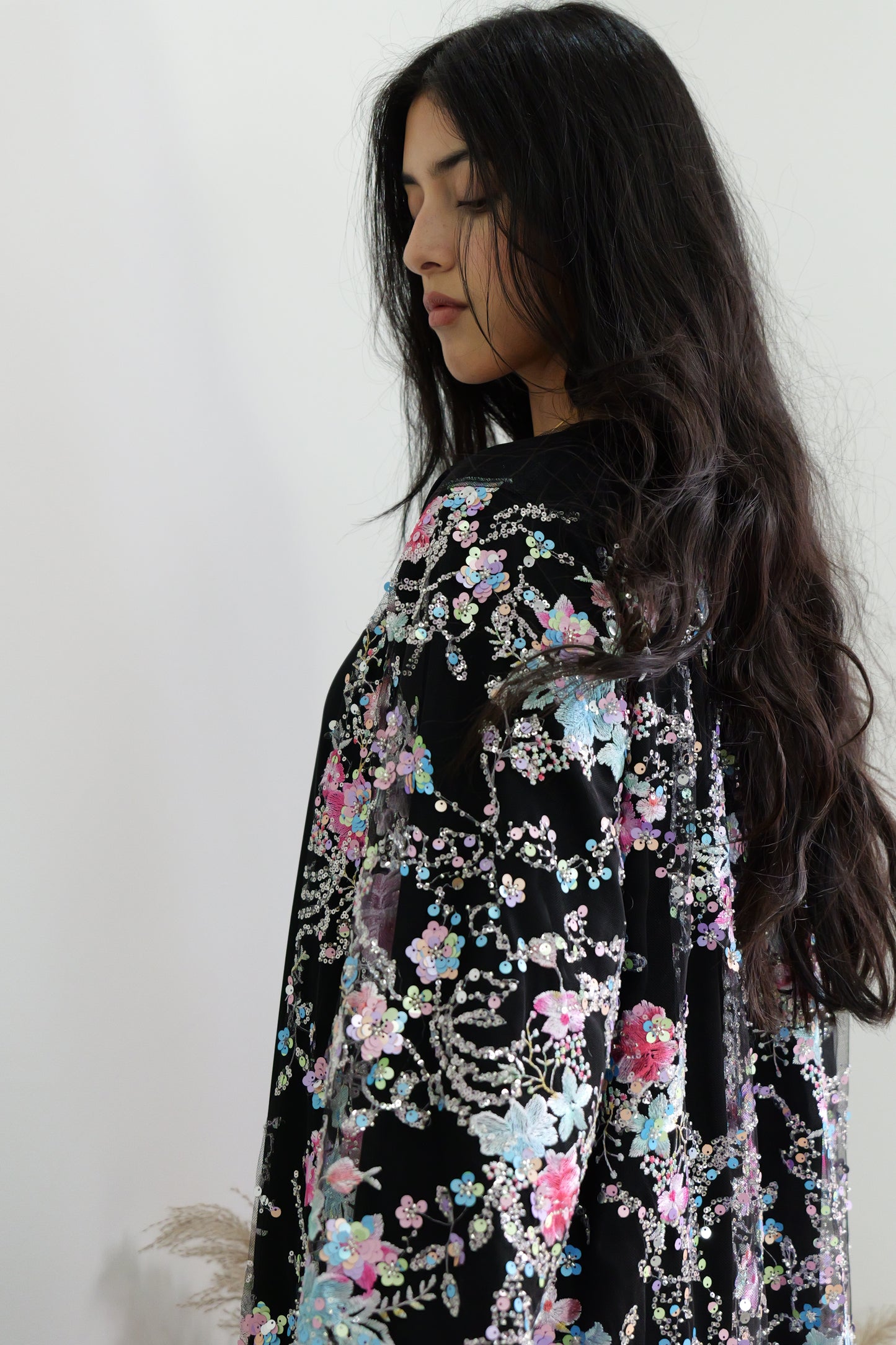 Summer petals abaya in Black