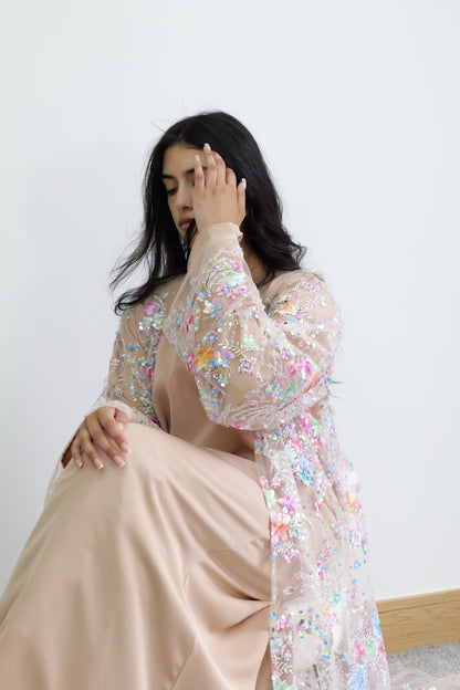 Summer petals abaya in Nude &  Pink