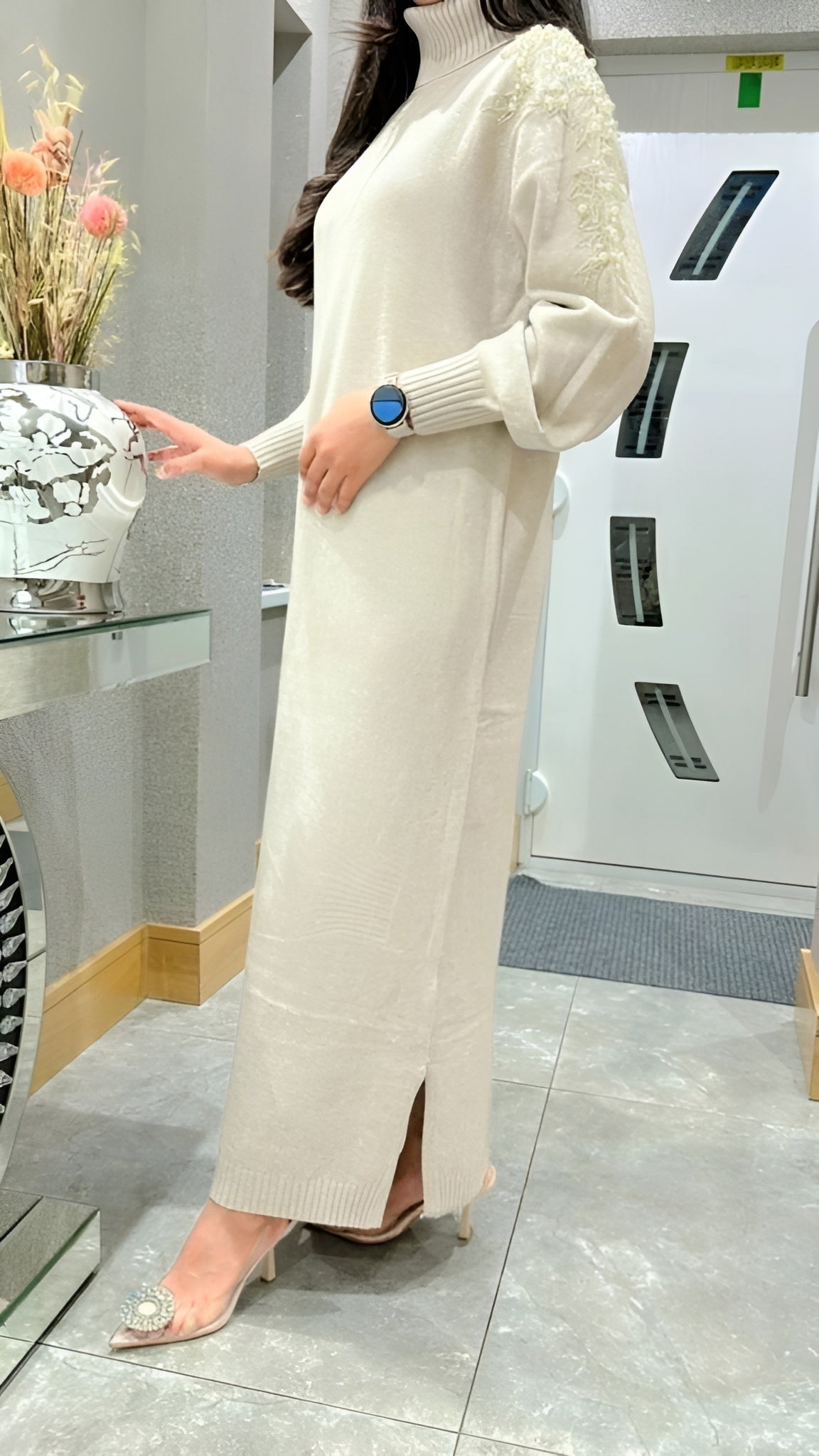 Zaha In Cream